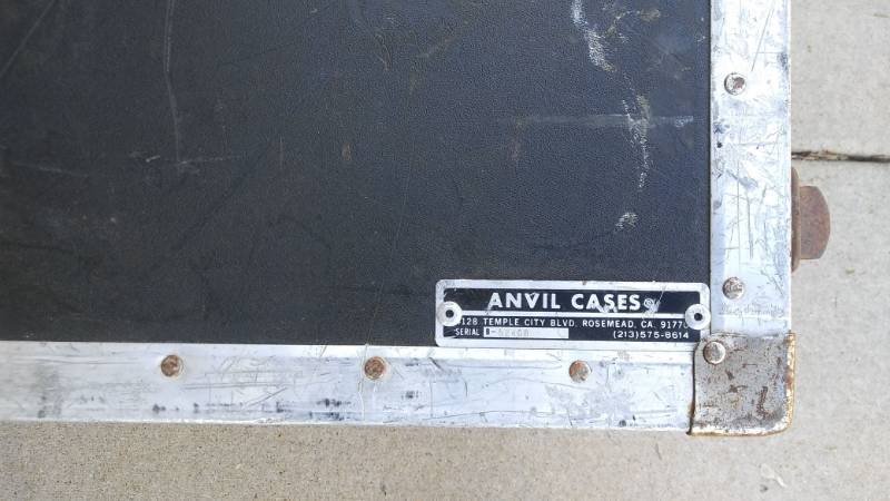 lot 8 image: Anvil Professional StorageMoving Case