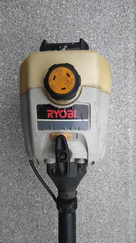 lot 29 image: Ryobi Grass Trimmer 31CC