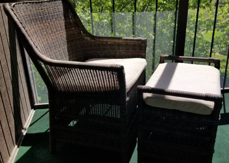 lot 32 image: Smith & Hawken Wicker Chair and Ottoman