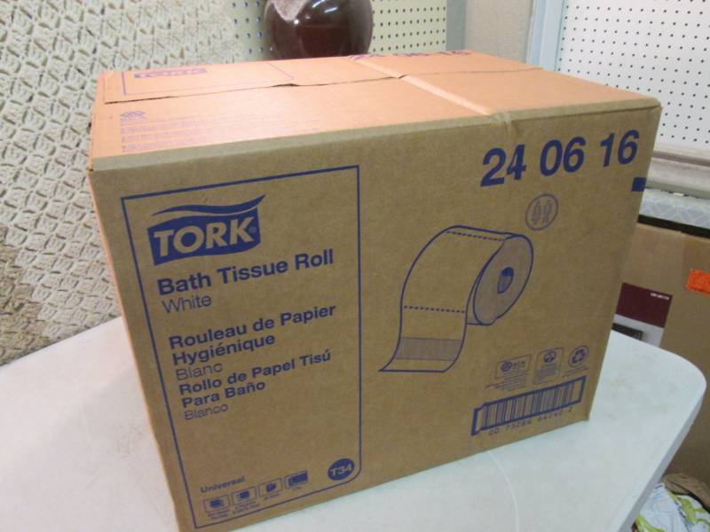 lot 32 image: Case of 48 Rolls of Tork Bath Tissu...