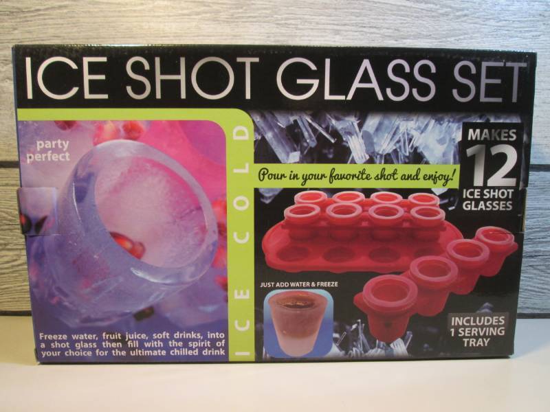 lot 114 image: Ice Shot Glass Making Set Makes 12 ...