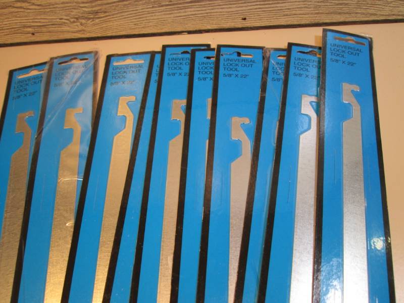 lot 115 image: Lot of 10 Universal Lock Out Tools ...
