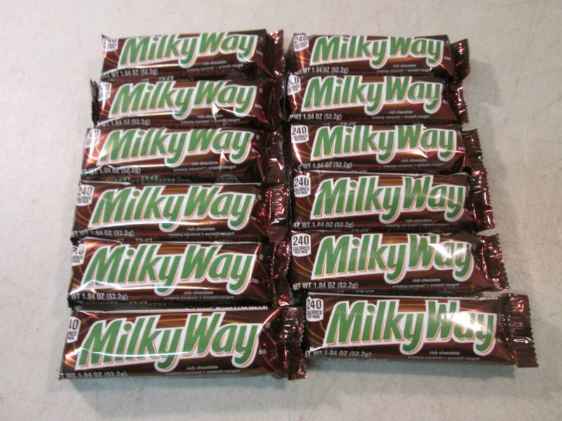 lot 178 image: 12 Milky Way Candy Bars Best by Apr...