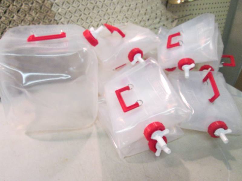 lot 206 image: Lot of 10 Fold-N-Carrier 5 Gallon W...