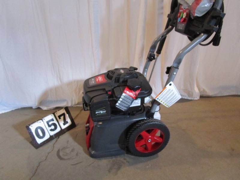lot 57 image: Briggs & Stratton Pressure Washer