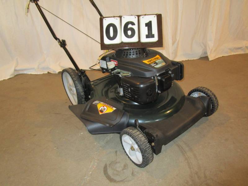 lot 61 image: Yard Machines 22 High Wheel Lawn Mower