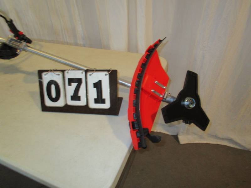 lot 71 image: Shimaha Brush Cutter