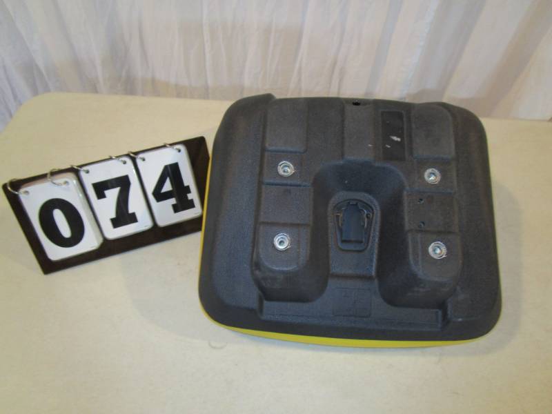 lot 74 image: Lawn Mower Seat - Yellow - Low back