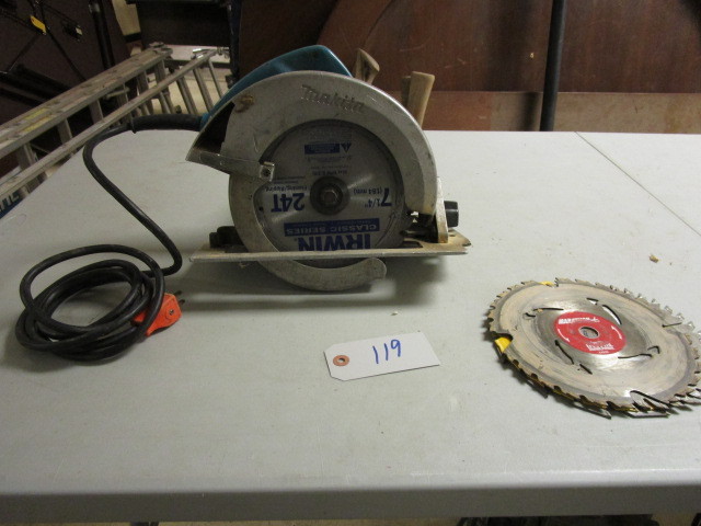 lot 119 image: MAKITA CIRCULAR SAW