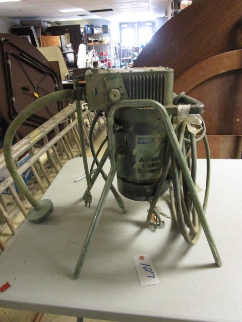 lot 127 image: CAMPBELL HAUSFELD AIRLESS PAINT SPRAYER