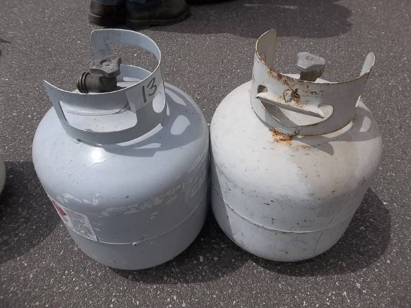 lot 13 image: 2-20 Lb. Propane Tanks