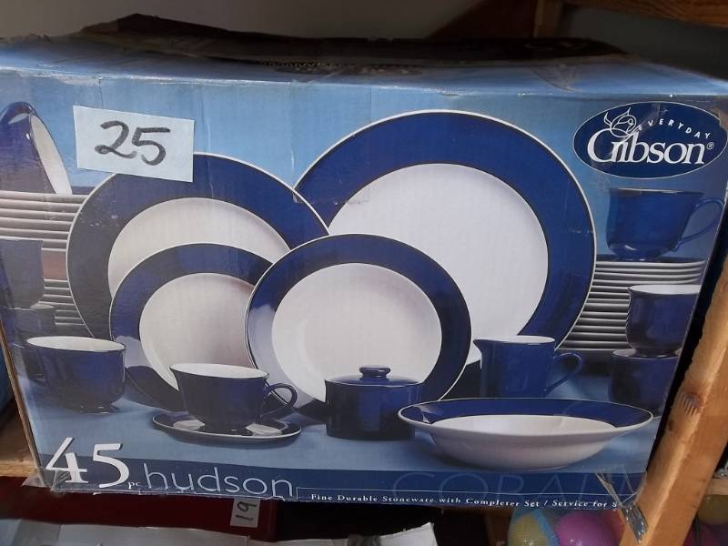 lot 25 image: Gibson New Dish Set 45 Pieces Hudson Stoneware Service For 8.