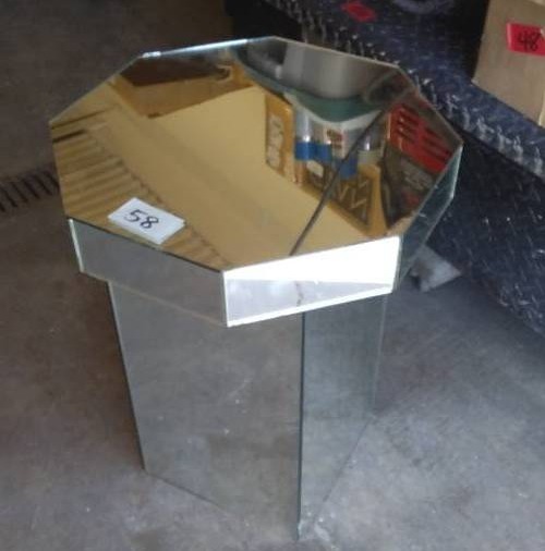 lot 58 image: Octagonal Mirror Table 18x18x24