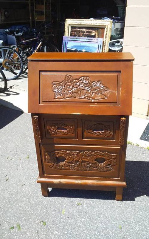 lot 63 image: Wood Carved Drop Front SecretaryWriting Desk 26x14x40