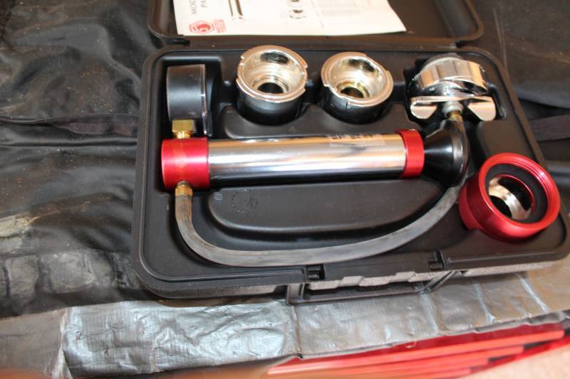 lot 155 image: Matco Tools Radiator Pressure Tester
