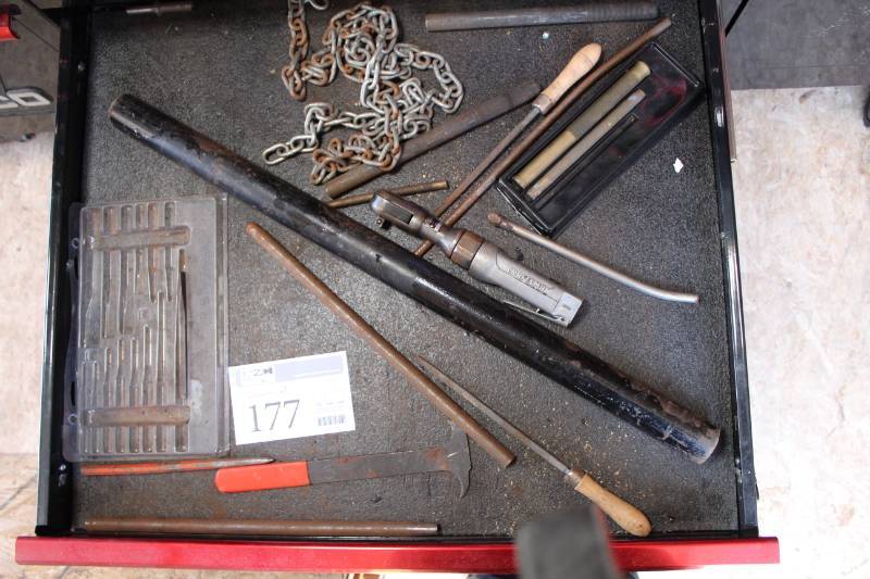 lot 177 image: Chains, Pipe, Files, Hammer, Air Ratchet