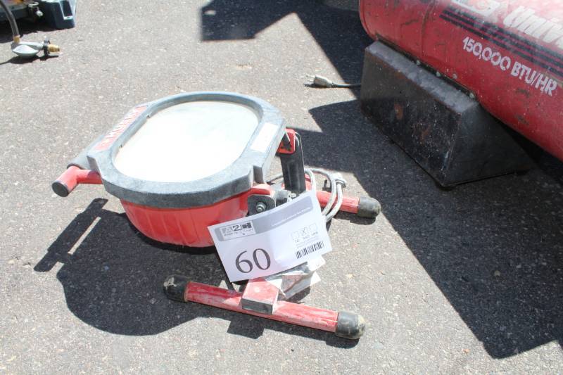 lot 60 image: Husky Portable Shop Light