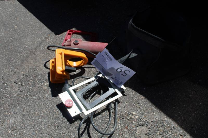 lot 59 image: Tool Shop 14in. Mini Laminate Trimmer with Accessories