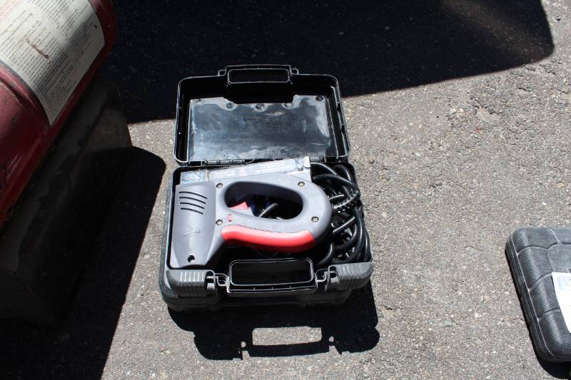 lot 73 image: Arrow Fastener with Case