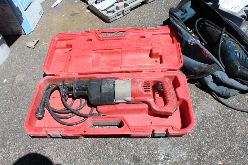 lot 66 image: Milwaukee Super Sawzall with Case