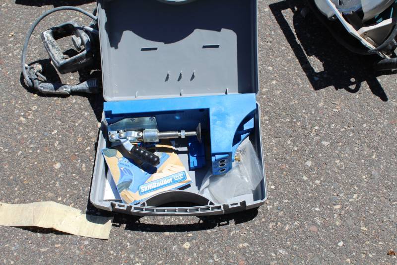 lot 82 image: Kreg Jig K4 with Case, Instruction Skillbuilder DVD