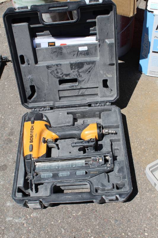 lot 120 image: Bostitch Pneumatic Fastener with Case