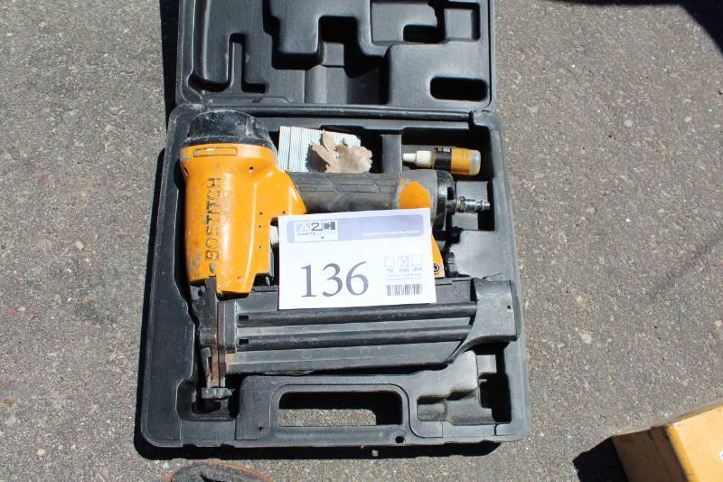lot 136 image: Bostitch Pneumatic Fastener with Case