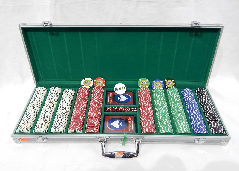 500 Piece U.S. Department of the Army Poker Chip Set with Playing Cards and Dice