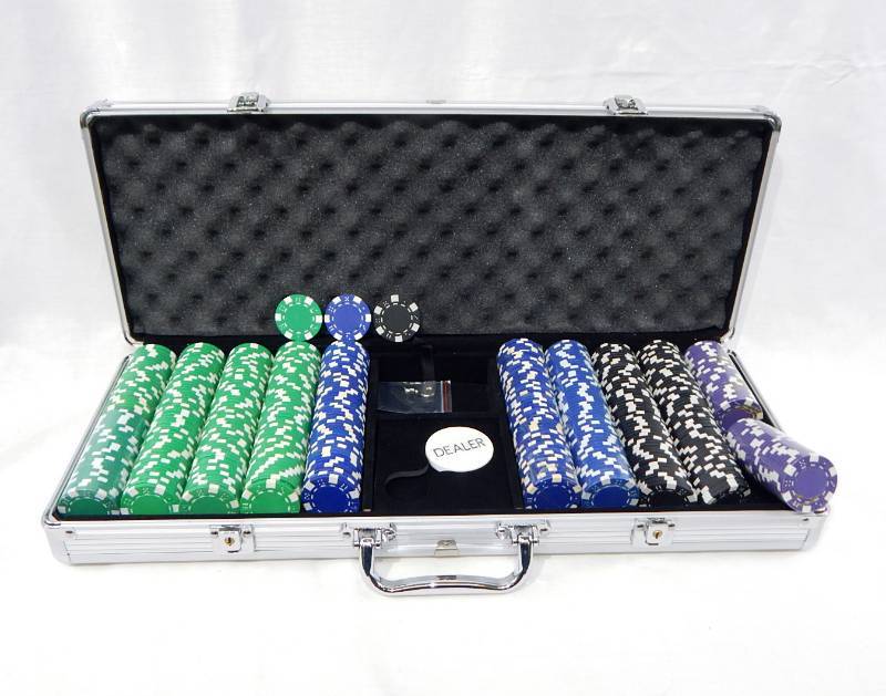 500 Chip Locking Aluminum Poker Chip Case with Multi-Color Chips