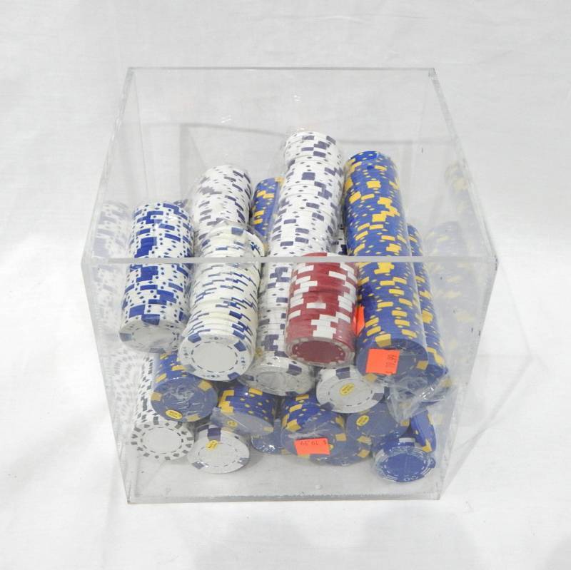 Lot of Hundreds of Mixed Poker Chips