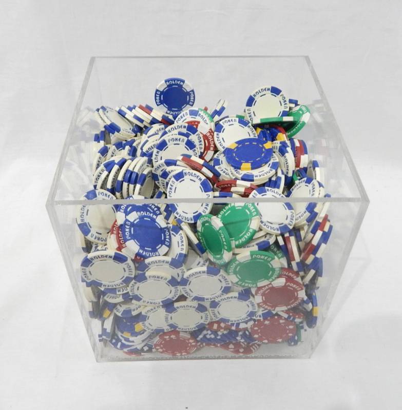 Lot of Hundreds of Mixed Poker Chips