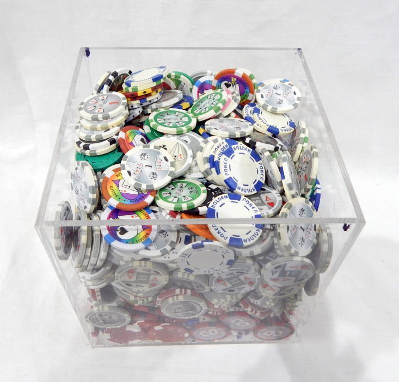 Lot of Hundreds of Mixed Poker Chips