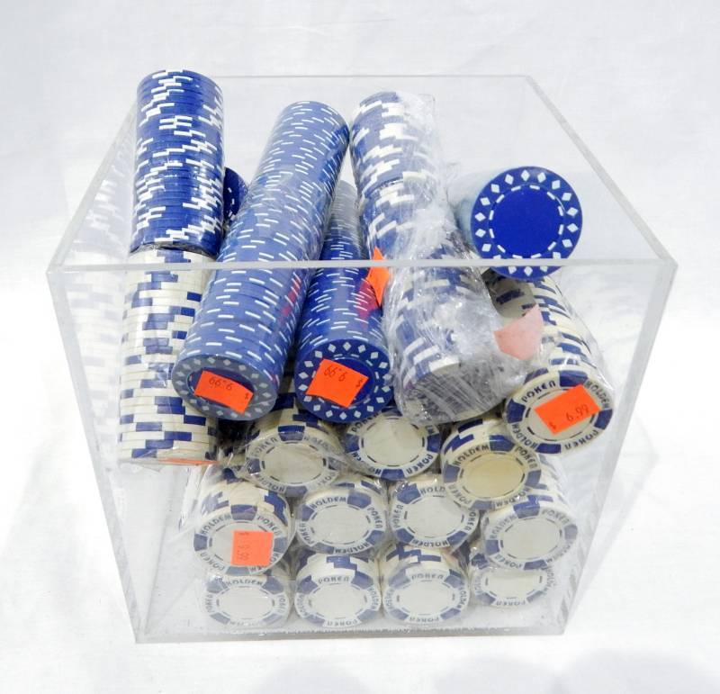 Lot of Hundreds of Mixed Poker Chips