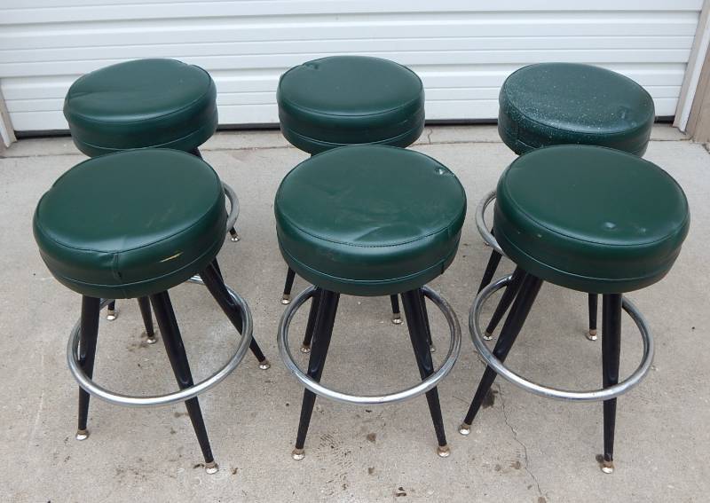 Set of Six MLP Seating Corporation Green Swivel Casino Gaming Bar Stools