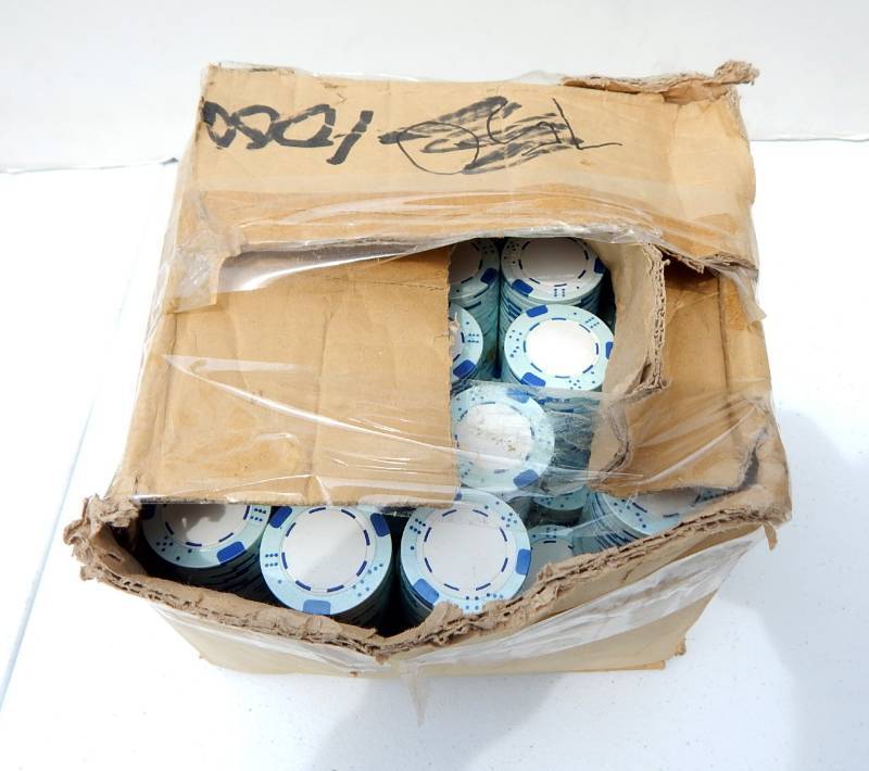 Case of 1000 White with Blue 11.5 Gram Clay Composite Poker Chips with Dice Design