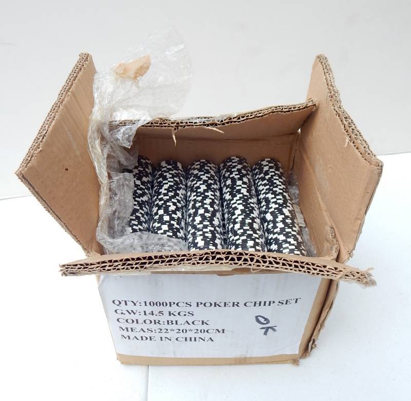 Case of 1000 Black with White 11.5 Gram Clay Composite Poker Chips with Metallic $100 Las Vegas Casino Design