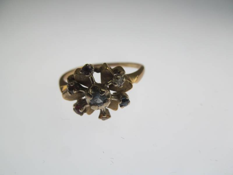 lot 22 image: 14 Carat Gold Ring with Diamonds and Stones