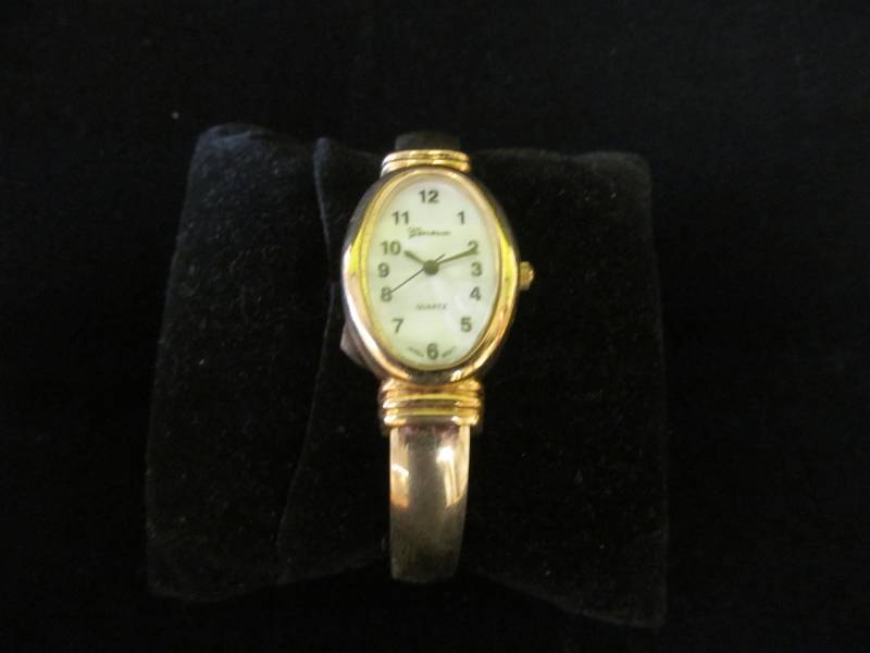 lot 27 image: Geneva Ladies Watch