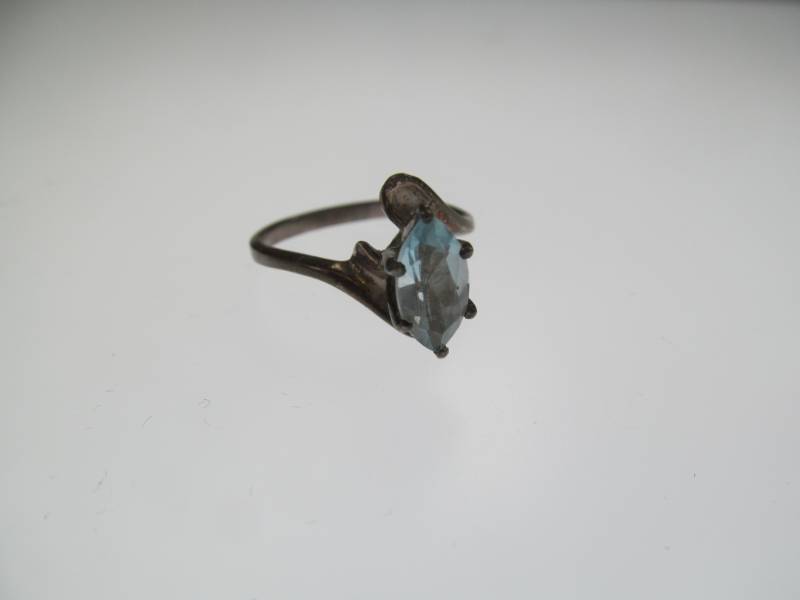 lot 51 image: Sterling  Synthetic Aqua Stone