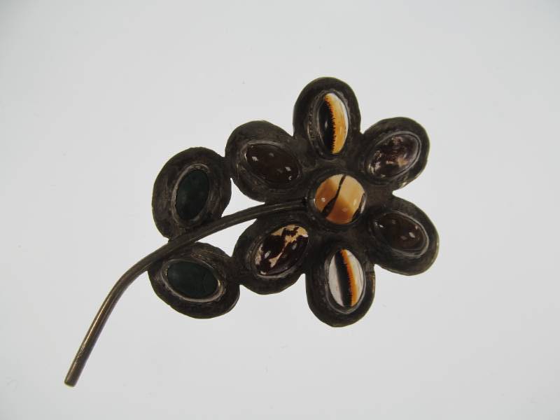 lot 54 image: Mexico Sterling Flower Brooch