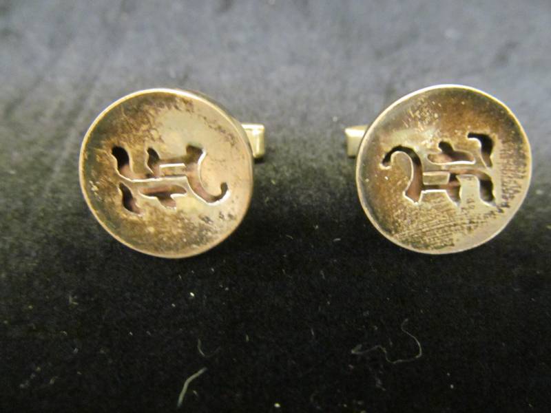 lot 56 image: Taxco Mexico Sterling Cufflinks