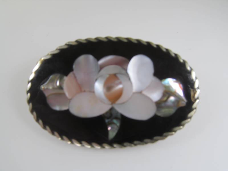 lot 66 image: Mexican Sterling Pin