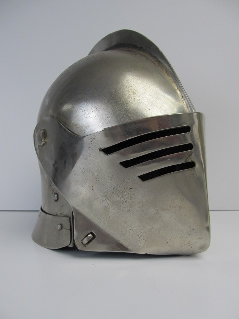 lot 21 image: Awesome Vintage Medieval Style Leather-Lined Steel Helmet