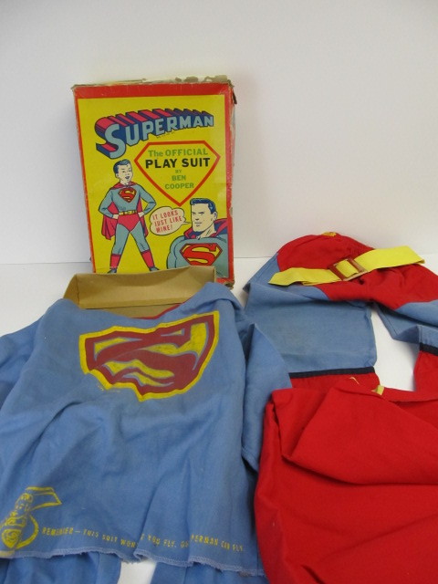 lot 29 image: Vintage 1950s Ben Cooper SUPERMAN Halloween costume wBox