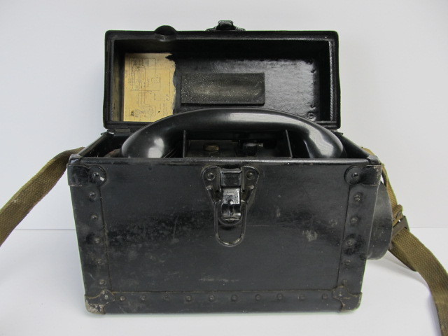 lot 47 image: Old Vintage CHICAGO & EASTERN ILLINOIS RAILROAD Hand Crank Telephone