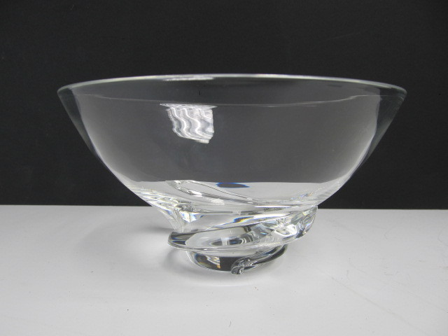 lot 65 image: Signed STEUBEN Art Glass Crystal Bowl #1