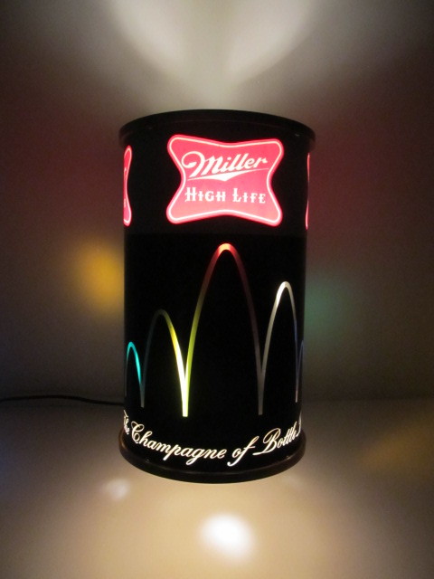 lot 75 image: Working Vintage Miller High Life Lighted BOUNCING BALL Motion Sign