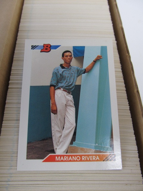 lot 87 image: Box of approx 400 Assorted 1992 Bowman Baseball Cards