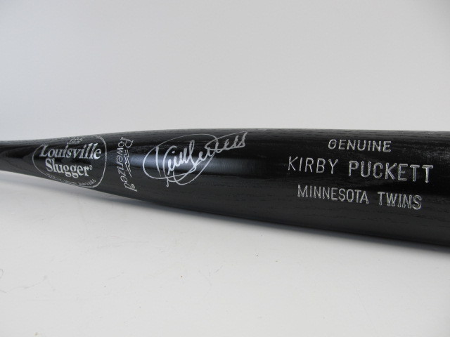 lot 89 image: Authentic KIRBY PUCKETT Autographed Baseball Bat
