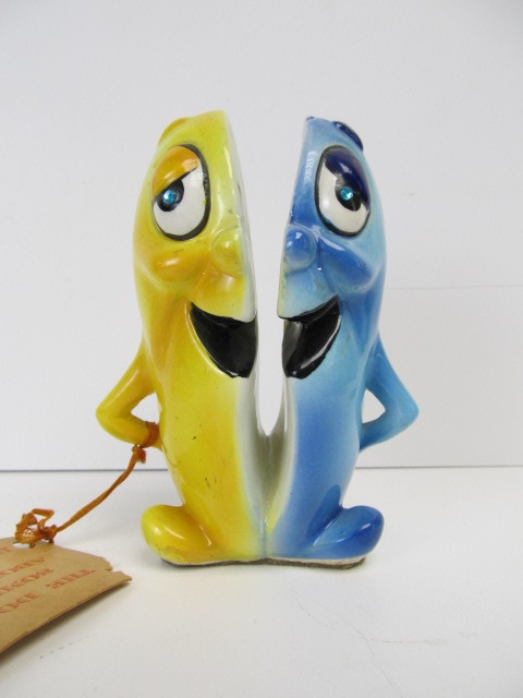 lot 104 image: Vintage 1940s Split Personality Ceramic Figurine by Kreiss & Company